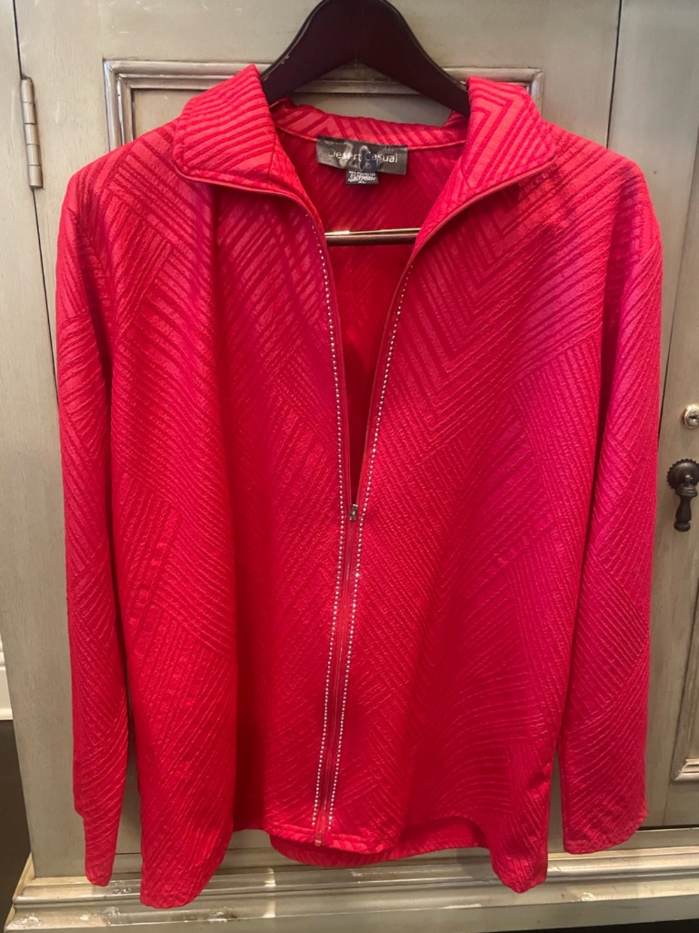Desert Casual Zip-Front Lightweight Jacket in Bright Red